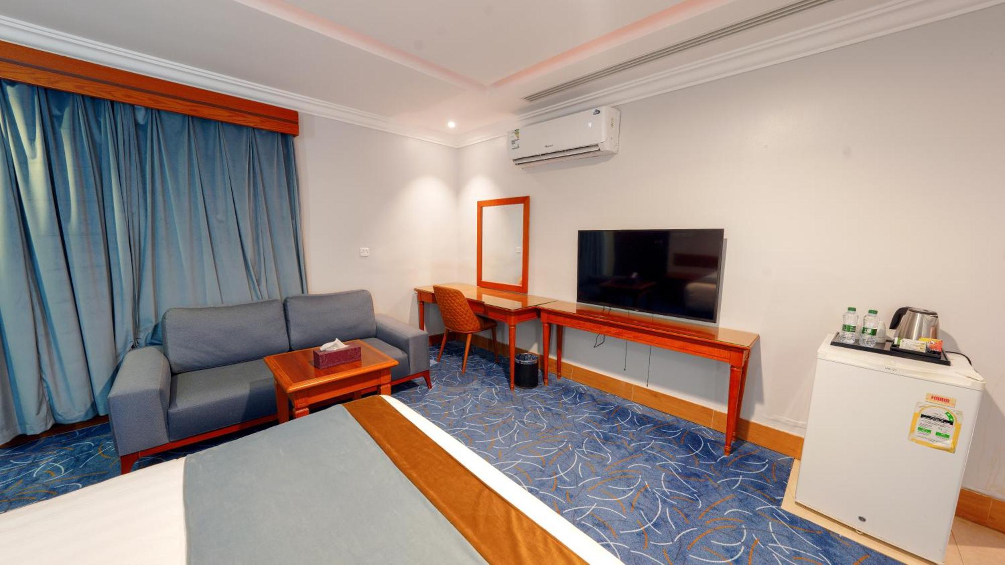 Al Masem Serviced Apartments - Exit 9 Riade Quarto foto